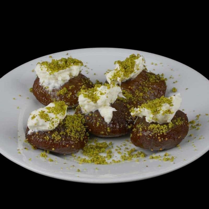 Kaymaklı incir tatlısı