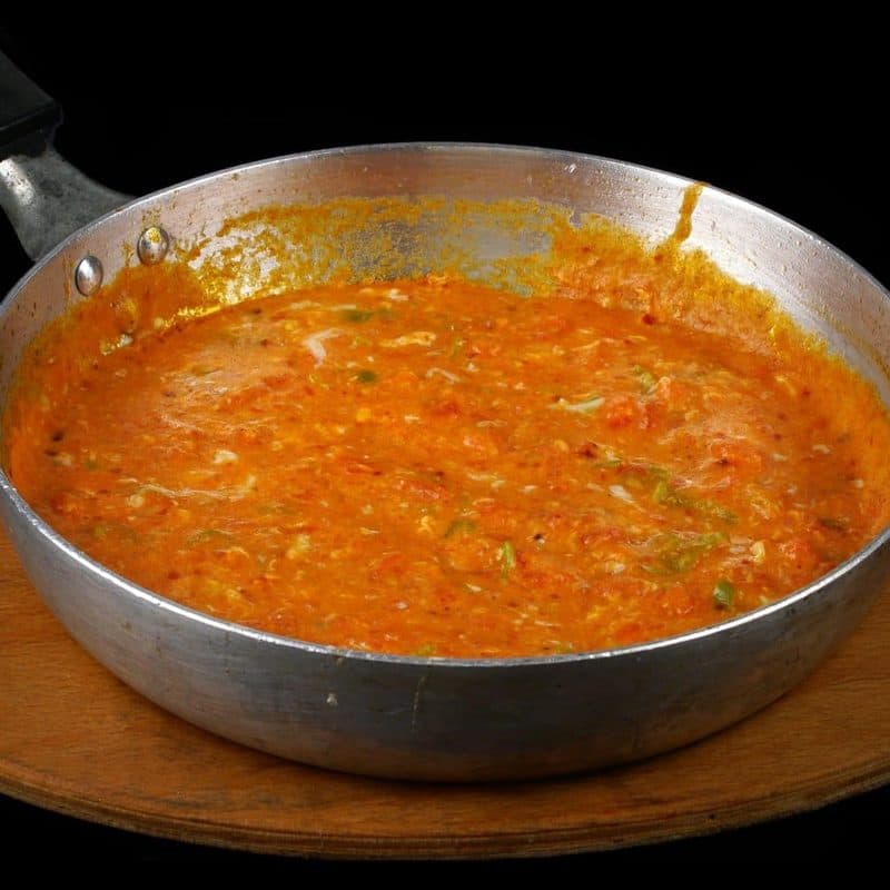 Seyithan menemen, tava içinde